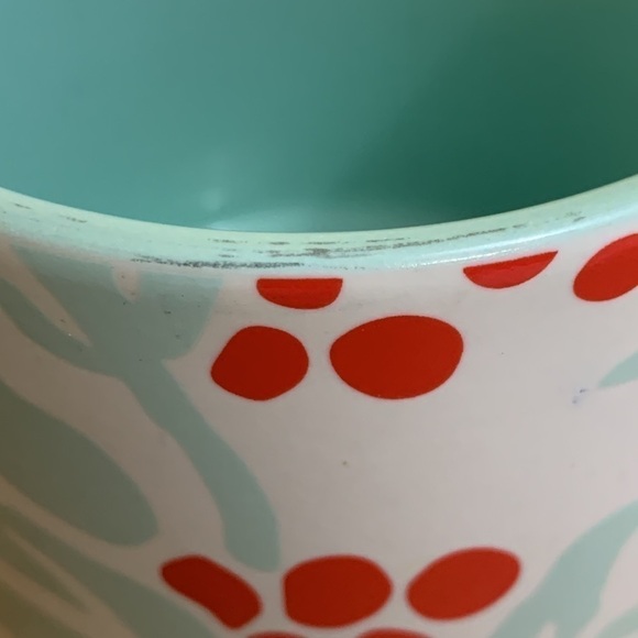 Starbucks | Holiday 2018 Christmas Holly Berries Ceramic Coffee Mug 12 Oz - Picture 4 of 11